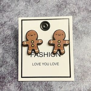 NEW Lightweight Gingerbread Man Christmas Stud Earrings Wood Quirky Fun Holiday
